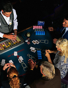 Los visitantes a los casinos cada vez gastan menos. Los visitantes a los casinos cada vez gastan menos.