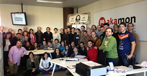 Equipo de Akamon opergame.com